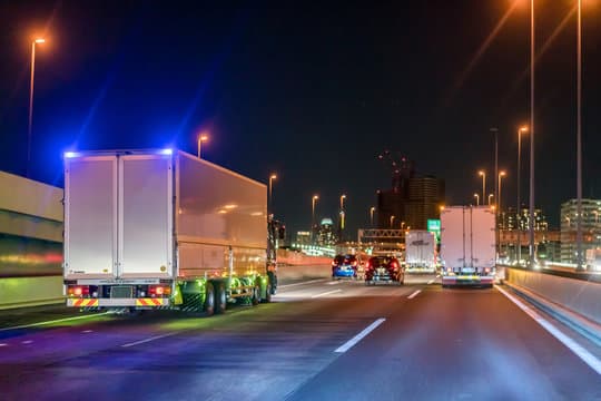 早朝の固定ルートで安定して働ける配送風景